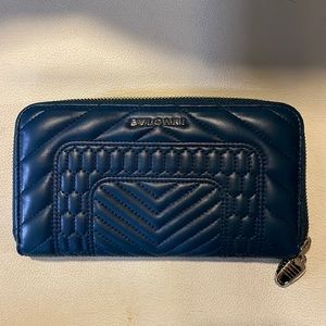 Bulgari wallet never used